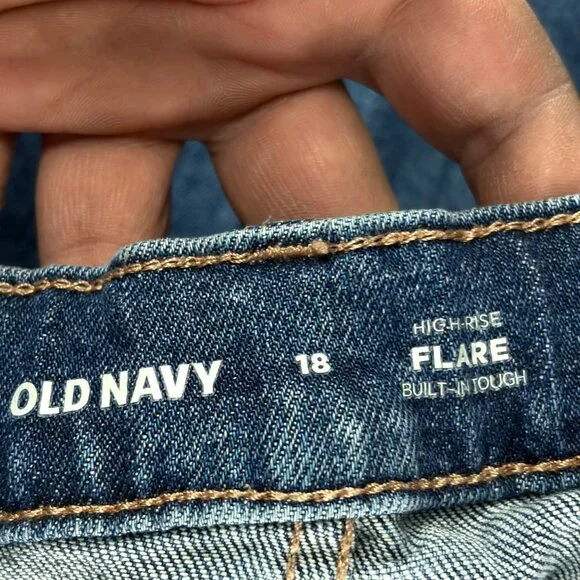 Old Navy High-Rise Flare Jeans Size 18 Dark Aged Denim Stretch Cotton Blend - Picture 6 of 7
